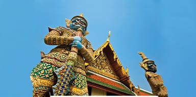 statue gold thailand