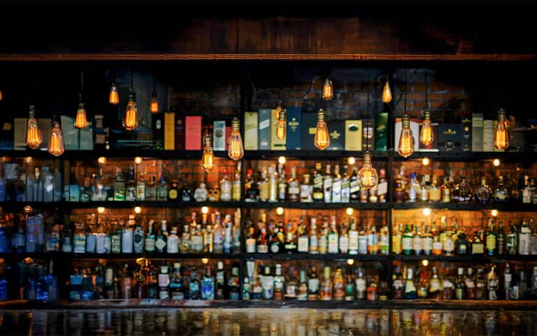 Condé Nast Traveler Exclusive Editor's Tips for Beverage "Best Bets" Ashore