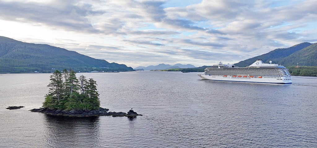 From Voyages Featuring Celebrated Culinary Figures to Eclipses at Sea: Oceania Cruises’ 2026 Specialty Cruises
