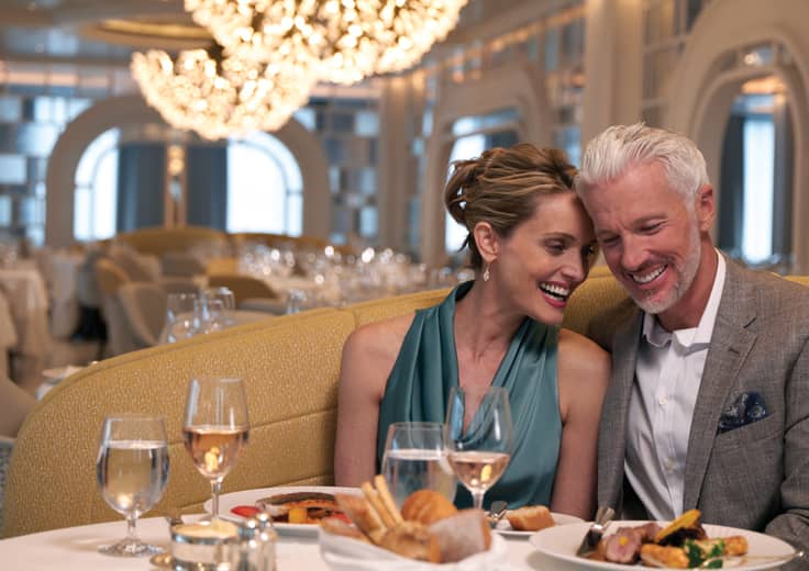 crociere norwegian cruise line Oceania Cruises Couple in Grand Dining Room