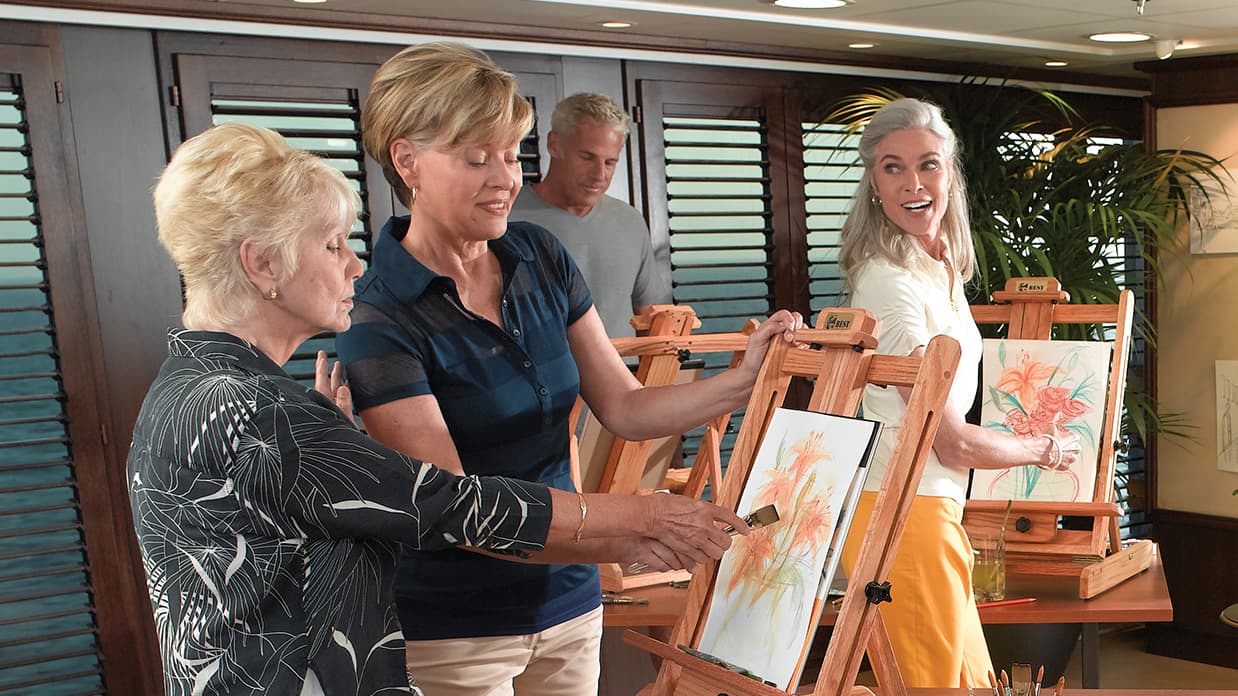 Artist Loft On Board Marina