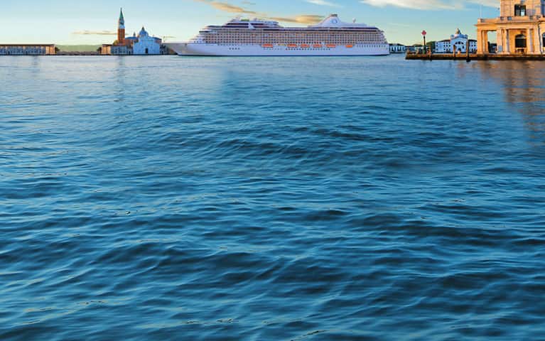 Riviera Cruise Ship, Fleet