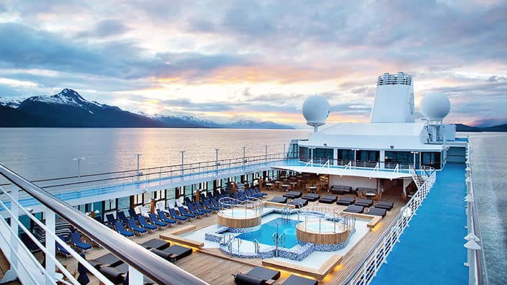 Oceania Cruises pool deck