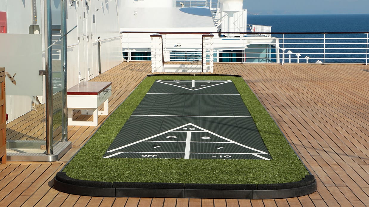 Pool Deck Nautica Oceania Cruises